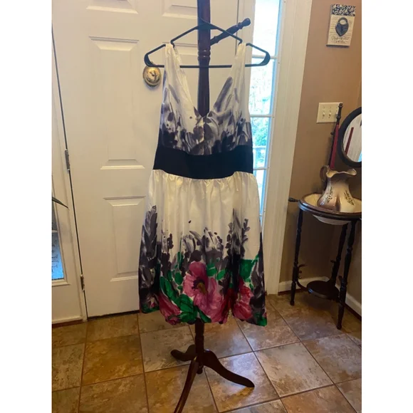 NWOT SUZIE CHIN FLORAL SILK DRESS SIZE 18W - Picture 8 of 8